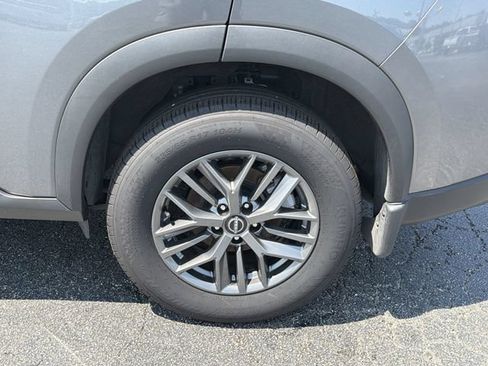 Used 2026 Nissan Rogue S FWD image 10