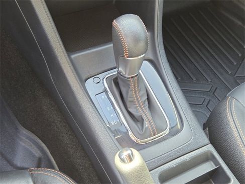 Used 2016 Subaru Crosstrek 2.0i Limited image 23