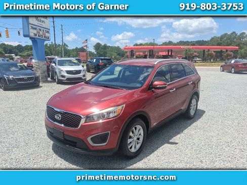 Used 2018 Kia Sorento AWD image 1