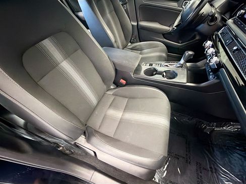 Used 2025 Honda Civic Sport image 15