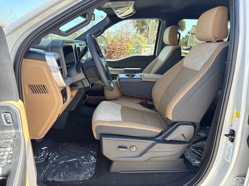 New 2026 Ford F250 XLT w/ XLT Premium Package AWD/4WD image 29