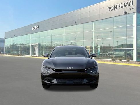 New 2025 Kia EV6 Wind image 2