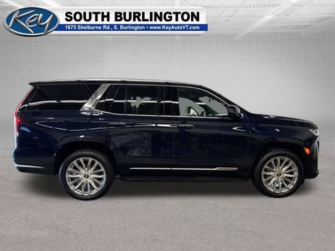 Used 2024 Cadillac Escalade Premium Luxury w/ Performance Package AWD/4WD image 8