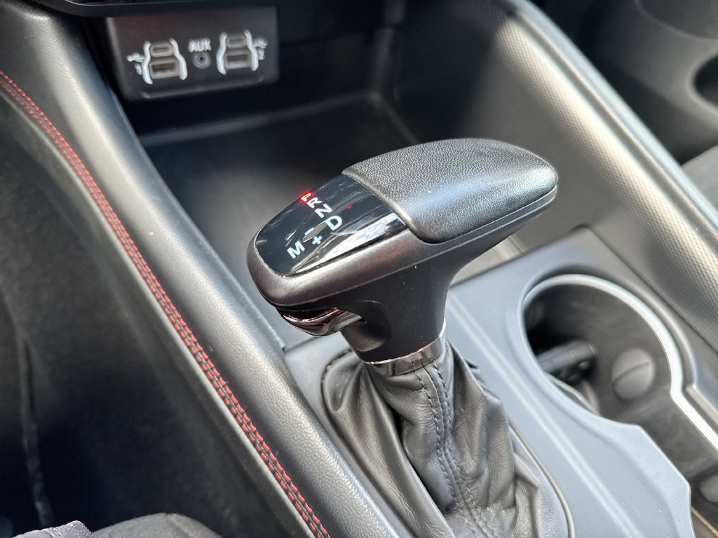 Used 2025 Dodge Durango GT AWD/4WD image 17