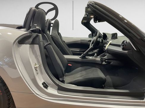 New 2025 MAZDA MX-5 Miata Club image 12