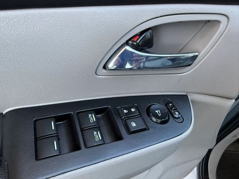 Used 2016 Honda Odyssey EX-L image 38