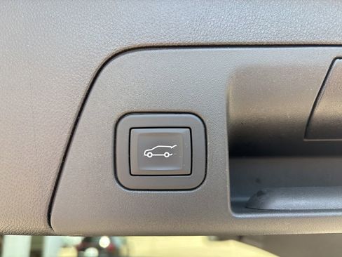Certified 2024 Buick Envision Avenir AWD/4WD image 11