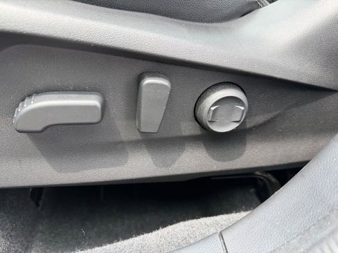 Used 2022 Subaru Forester Premium AWD/4WD image 18