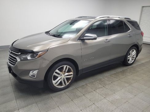Used 2019 Chevrolet Equinox Premier image 2