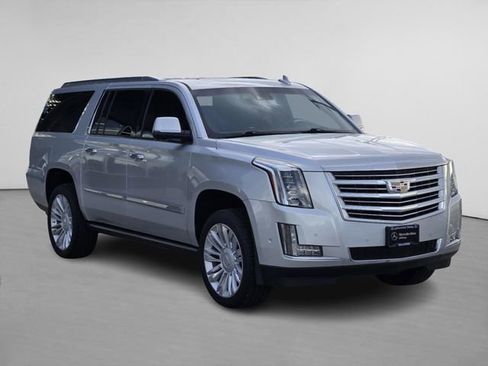 Used 2018 Cadillac Escalade ESV Platinum image 1