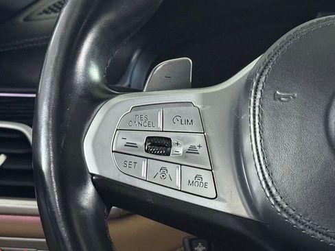 Used 2022 BMW 750i xDrive w/ Executive Package image 46