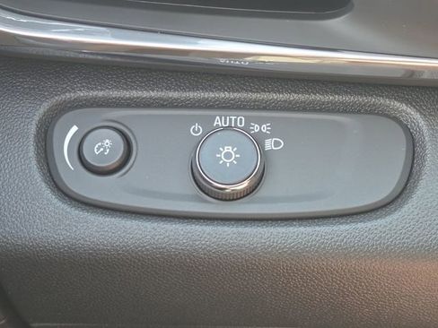 New 2026 Buick Envista Preferred FWD image 9