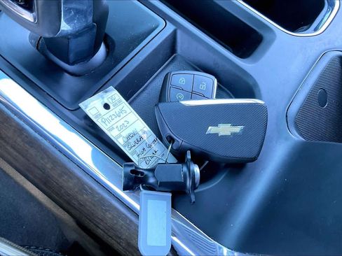 Used 2023 Chevrolet Silverado 1500 High Country w/ Z71 Off-Road Package AWD/4WD image 14