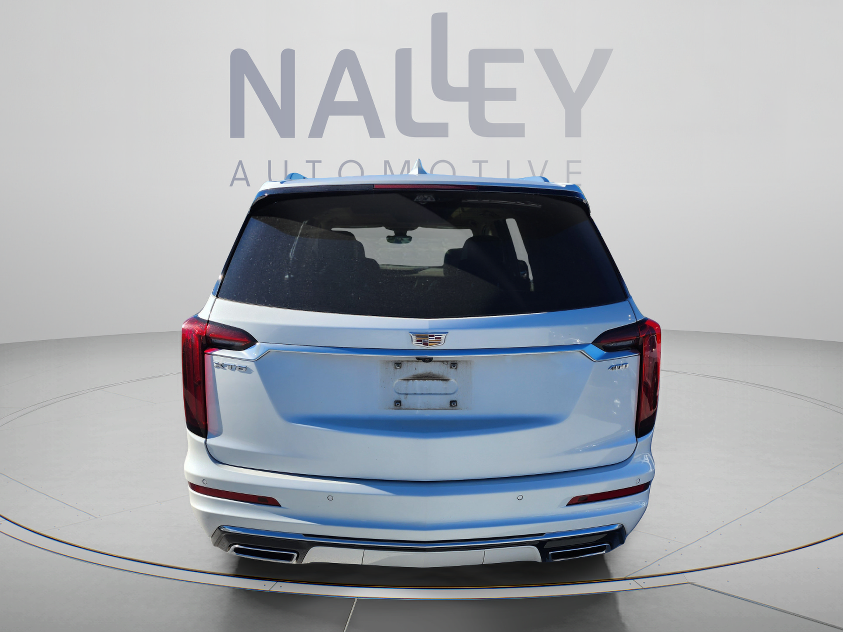 Used 2023 Cadillac XT6 Premium Luxury w/ Platinum Package FWD image 4