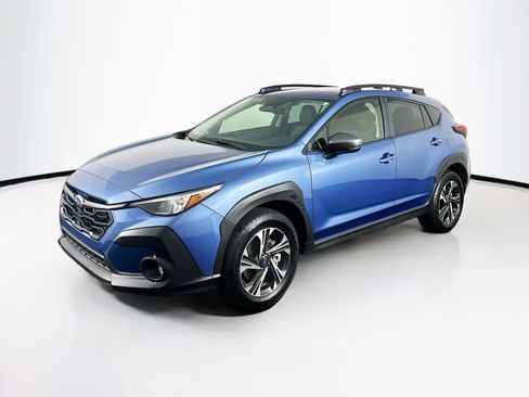 Used 2024 Subaru Crosstrek 2.0i Premium image 3