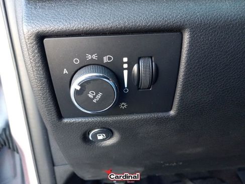 Used 2018 Jeep Grand Cherokee Altitude image 30