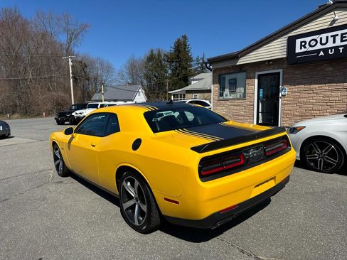 Used 2018 Dodge Challenger R/T Plus RWD image 13