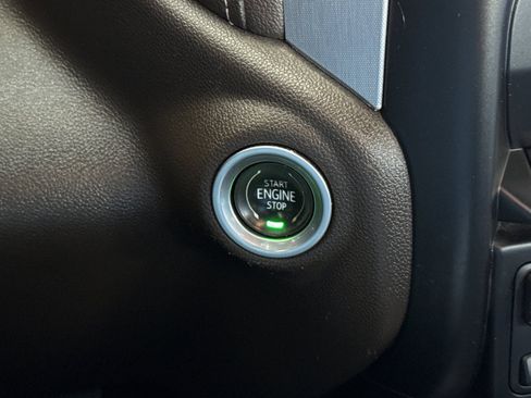 Used 2021 GMC Sierra 1500 SLT image 28