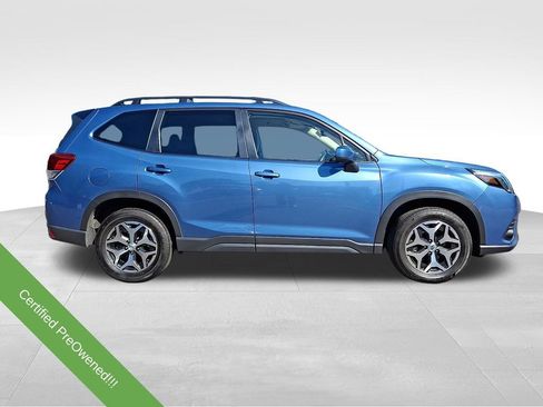 Used 2024 Subaru Forester Premium AWD/4WD image 7