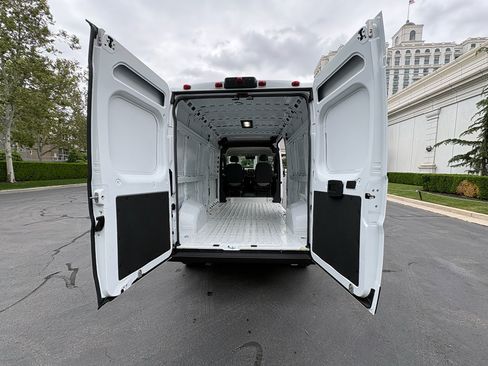 Used 2026 RAM ProMaster 2500 w/ Convenience Group FWD image 27