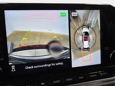 Used 2023 Nissan Rogue SL w/ SL Premium Package image 23