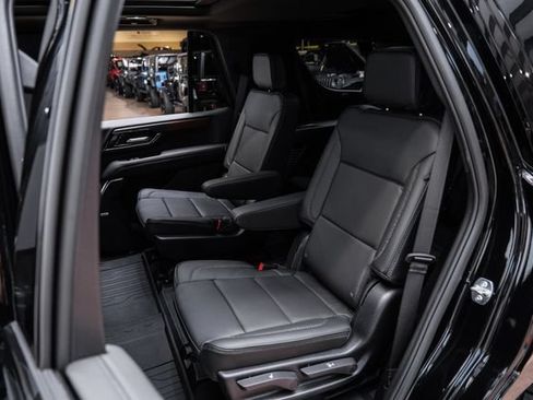 Used 2026 GMC Yukon Denali w/ Sun & Power Step Package AWD/4WD image 70