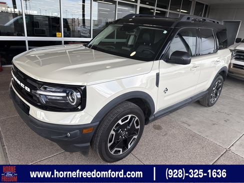 Used 2024 Ford Bronco Sport Outer Banks w/ Tech Package image 1