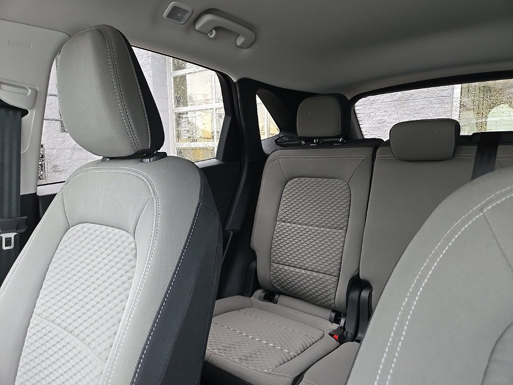 Used 2022 Ford Escape SE AWD/4WD image 35