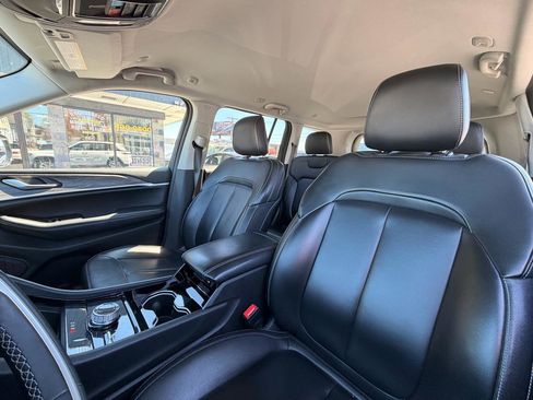 Used 2023 Jeep Grand Cherokee Limited AWD/4WD image 15