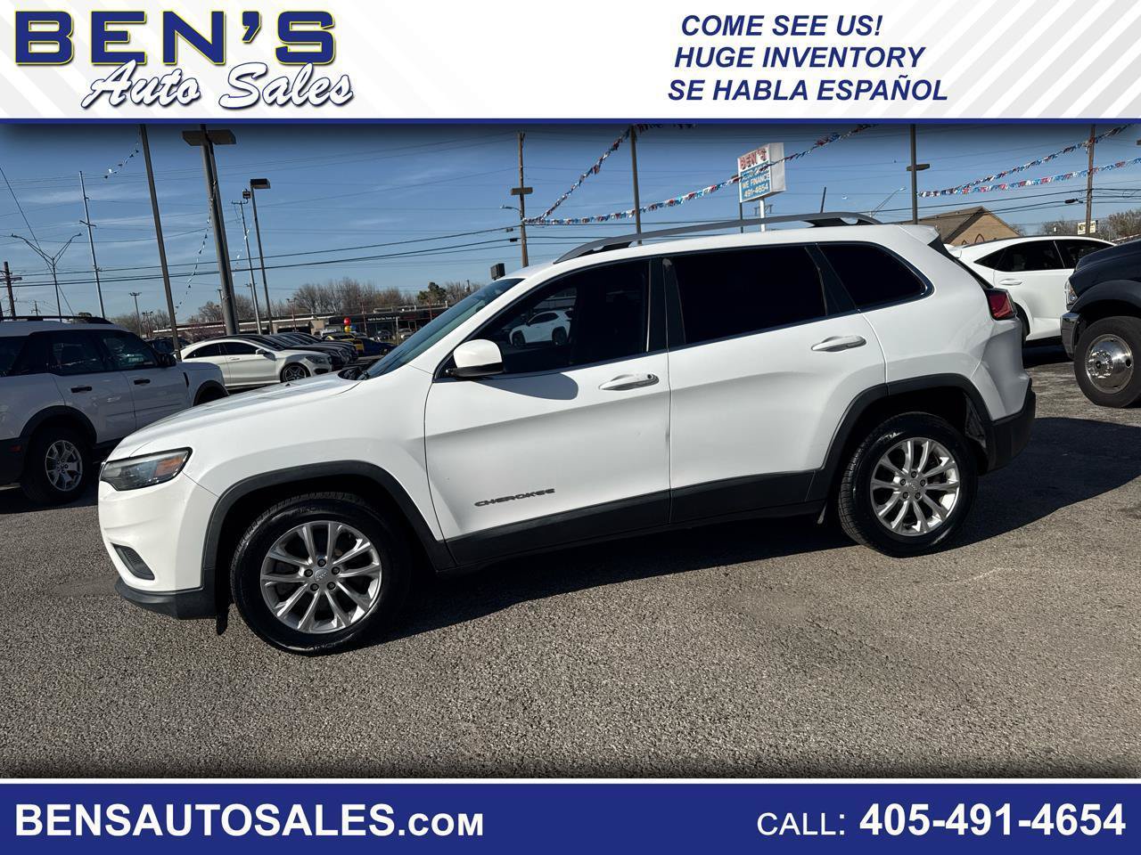 Used 2019 Jeep Cherokee Latitude w/ Popular Appearance Group FWD image 1