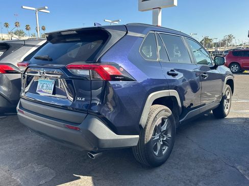 Used 2025 Toyota RAV4 XLE FWD image 3