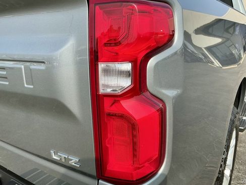 Used 2025 Chevrolet Silverado 1500 LTZ image 16