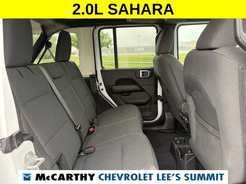 Used 2025 Jeep Wrangler Unlimited Sahara AWD/4WD image 28