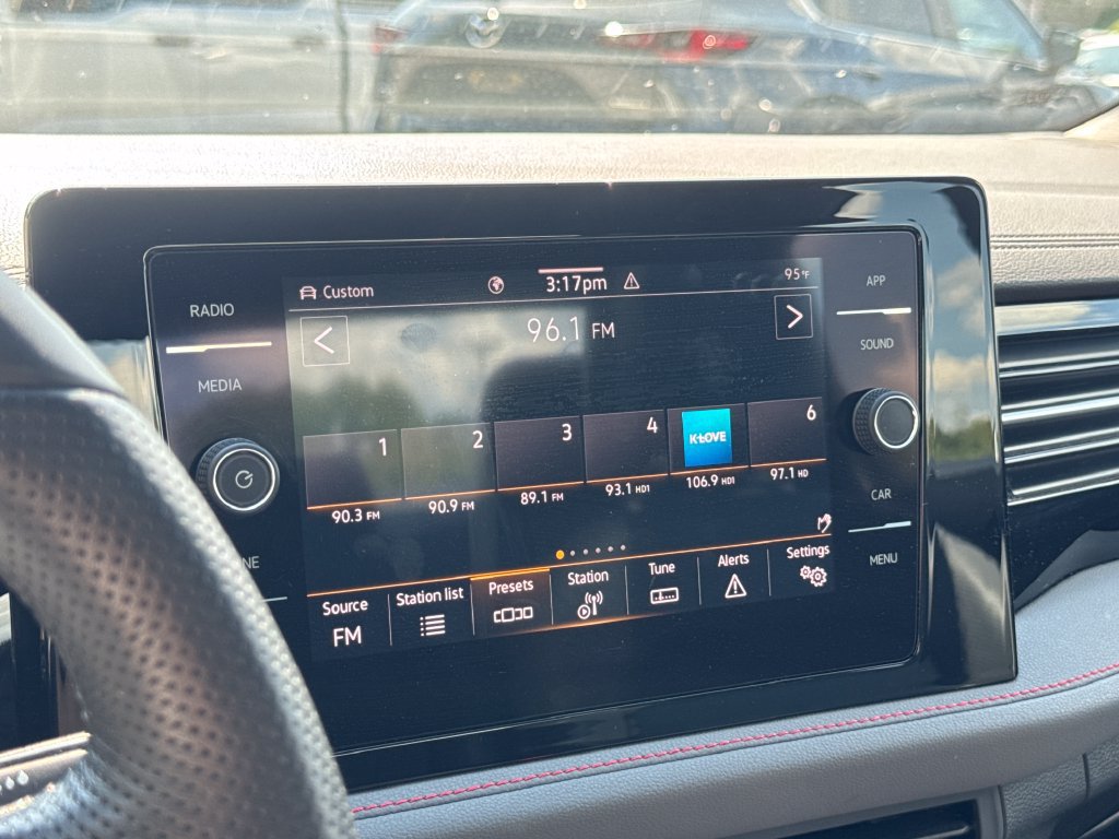 Used 2025 Volkswagen Jetta GLI Autobahn FWD image 20