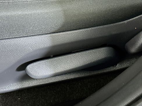 Used 2025 Toyota RAV4 LE image 13