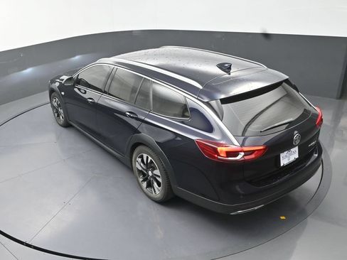 Used 2019 Buick Regal Preferred w/ Sights and Sounds Package AWD/4WD image 19