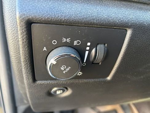 Used 2017 Jeep Grand Cherokee Limited w/ Trailer Tow Group IV image 9