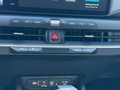 Used 2025 Kia K4 EX FWD image 16