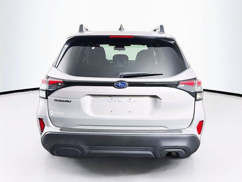 Used 2026 Subaru Forester Premium AWD/4WD image 10
