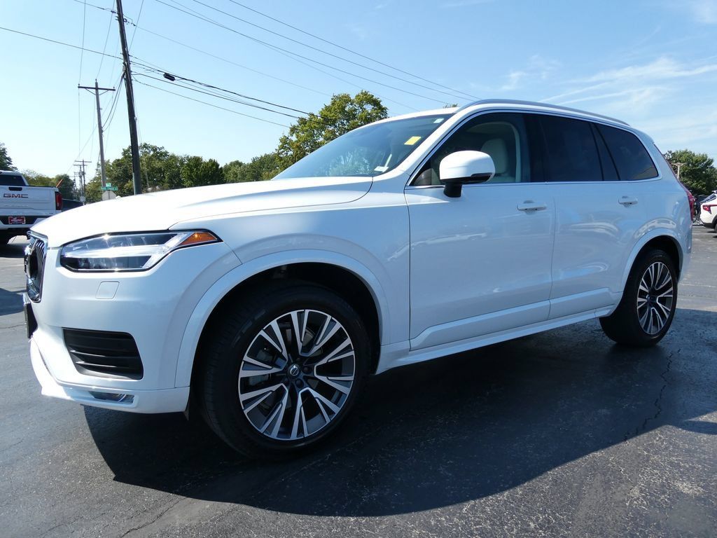 Used 2021 Volvo XC90 T5 Momentum w/ Advanced Package AWD/4WD image 9