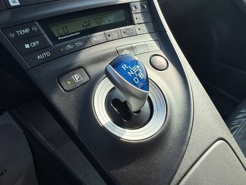 Used 2010 Toyota Prius Five FWD image 16