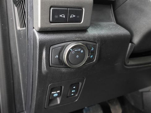 Used 2019 Ford F150 Raptor w/ Equipment Group 802A Luxury AWD/4WD image 47