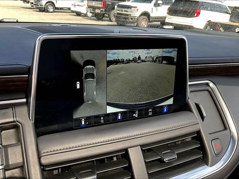Used 2024 Chevrolet Tahoe High Country w/ Premium Package AWD/4WD image 16