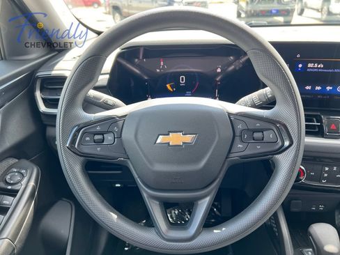 Certified 2025 Chevrolet TrailBlazer LT w/ Driver Confidence Package AWD/4WD image 20