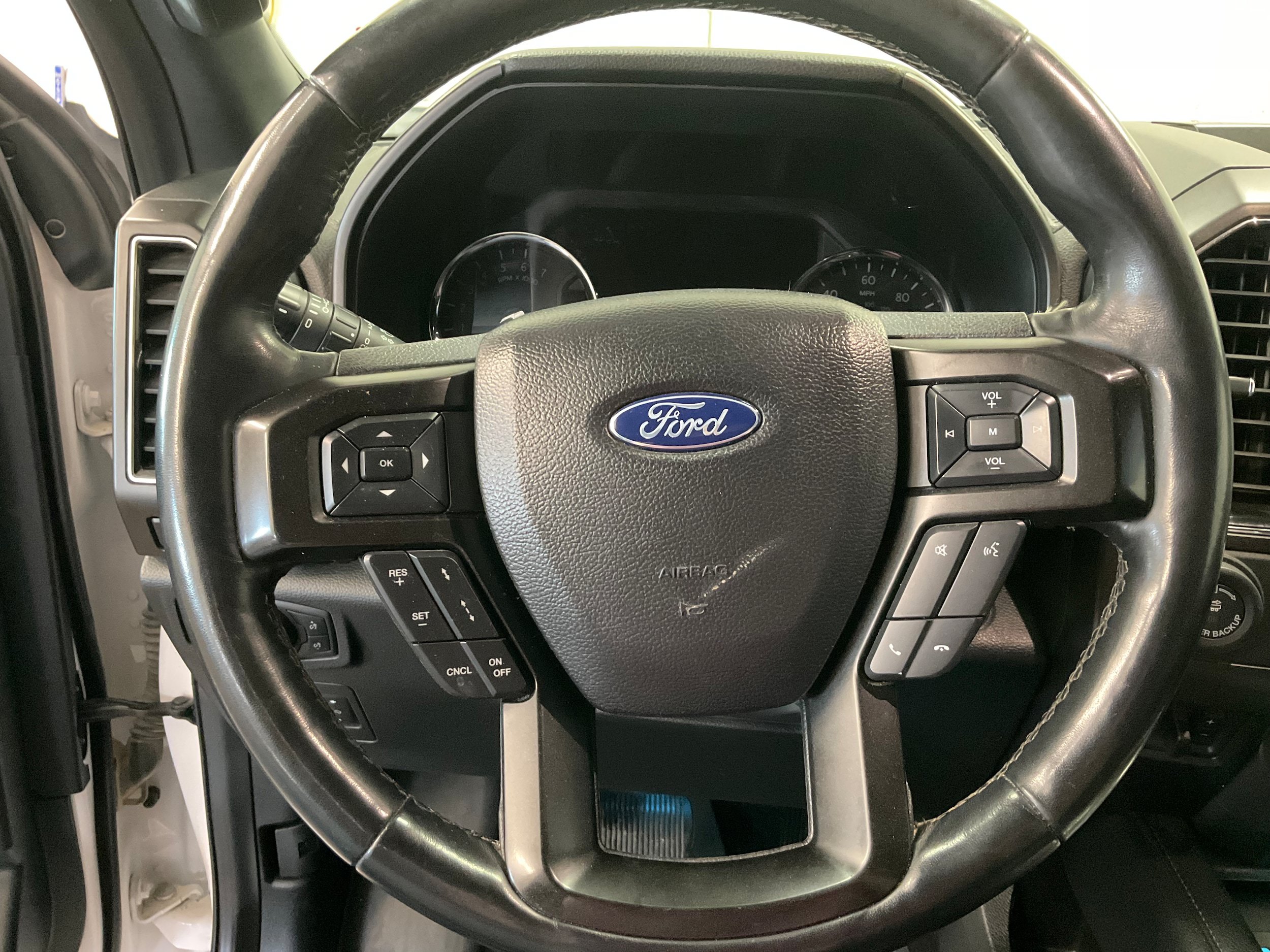 Used 2019 Ford Expedition Limited w/ Special Edition Package AWD/4WD image 13
