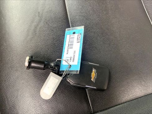 Used 2021 Chevrolet Silverado 1500 LT Trail Boss w/ Convenience Package II AWD/4WD image 15