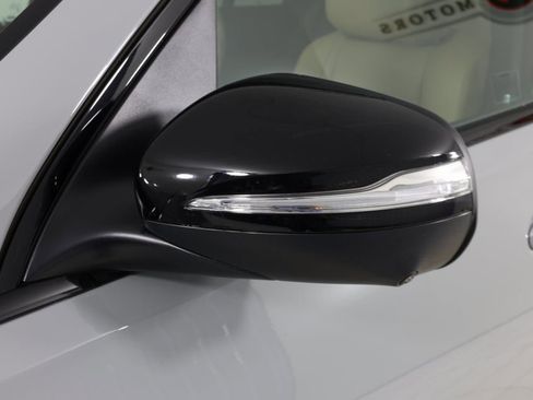 Used 2024 Mercedes-Benz GLE 350 4MATIC image 48