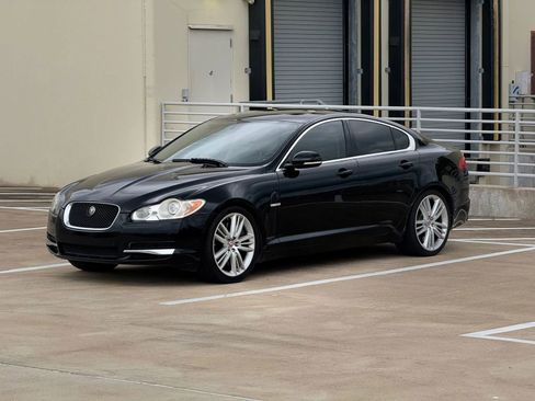 Used 2011 Jaguar XF Supercharged RWD image 3