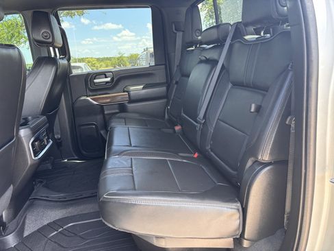Used 2022 Chevrolet Silverado 3500 High Country w/ Technology Package AWD/4WD image 18