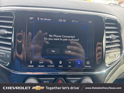 Used 2021 Jeep Grand Cherokee Laredo X image 28